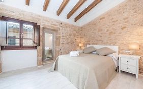 Casa Sa Pedra, en el centro histórico de Alcudia