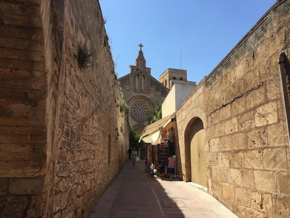 Villa Casa Sa Pedra, en el centro histórico de Alcudia Exterior foto