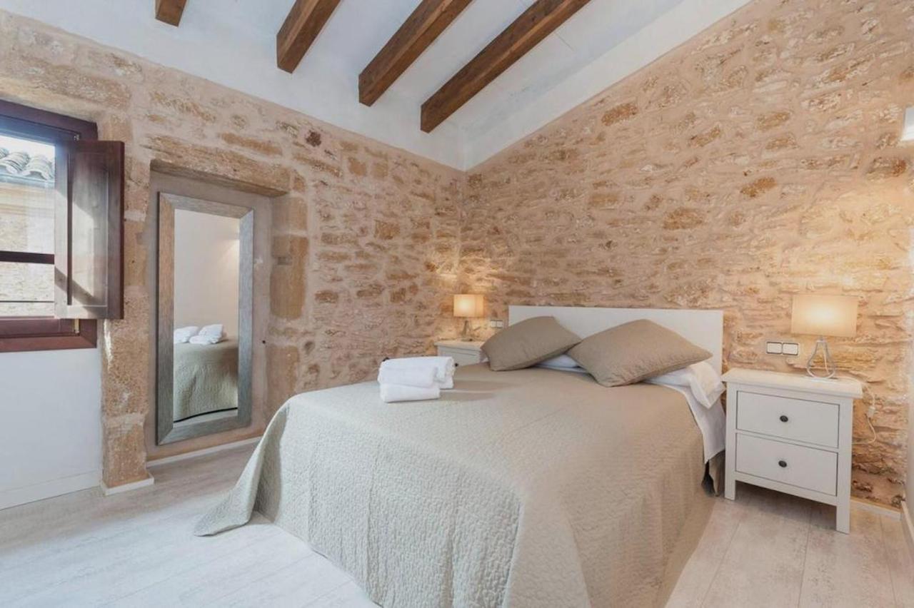 Villa Casa Sa Pedra, en el centro histórico de Alcudia Exterior foto